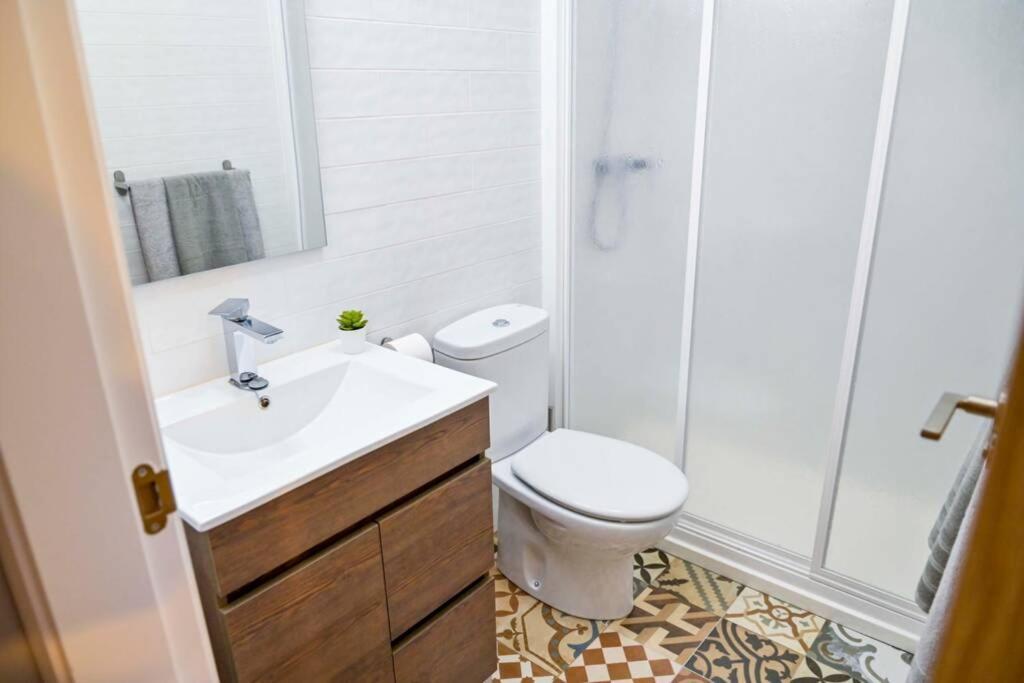 A - Apartamento Elegante Con Piscina Compartida Torrico Bagian luar foto