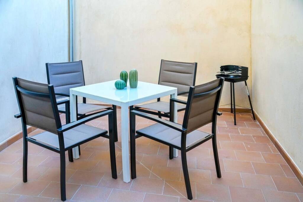 A - Apartamento Elegante Con Piscina Compartida Torrico Bagian luar foto